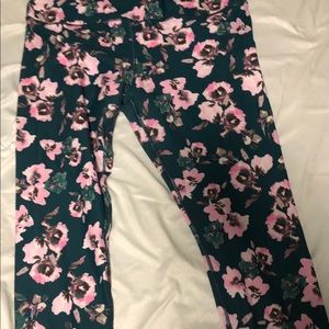 Green floral leggings